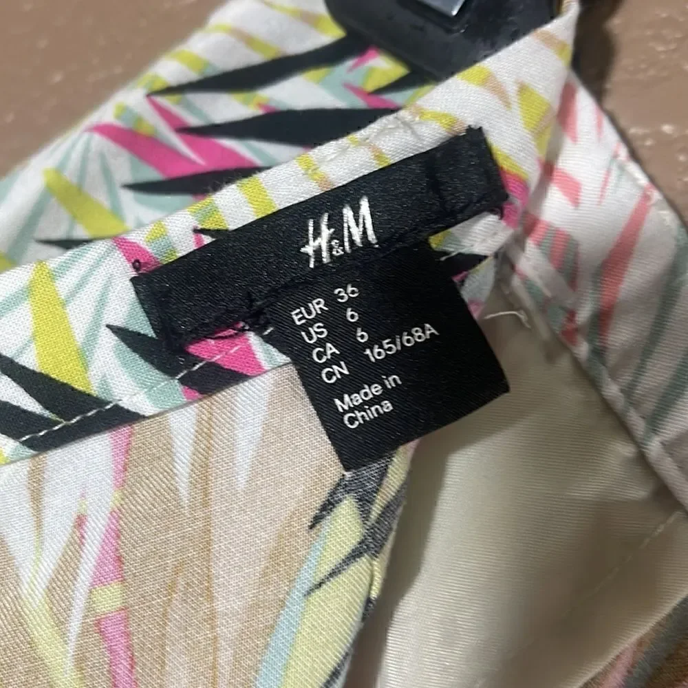 H&M tropical faux wrap skirt size 6